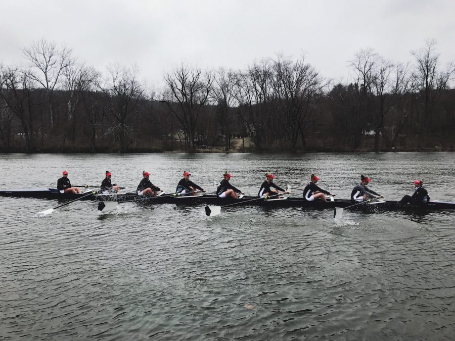 Girls+Crew+Sweeps+Lawrenceville+in+home+opener