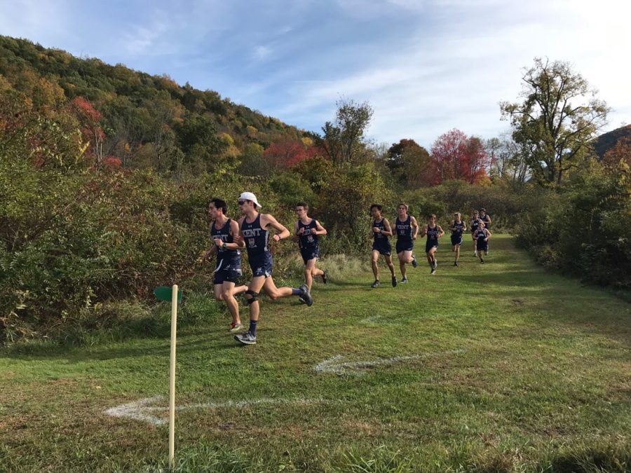 Boys cross country finishes season with personal bests