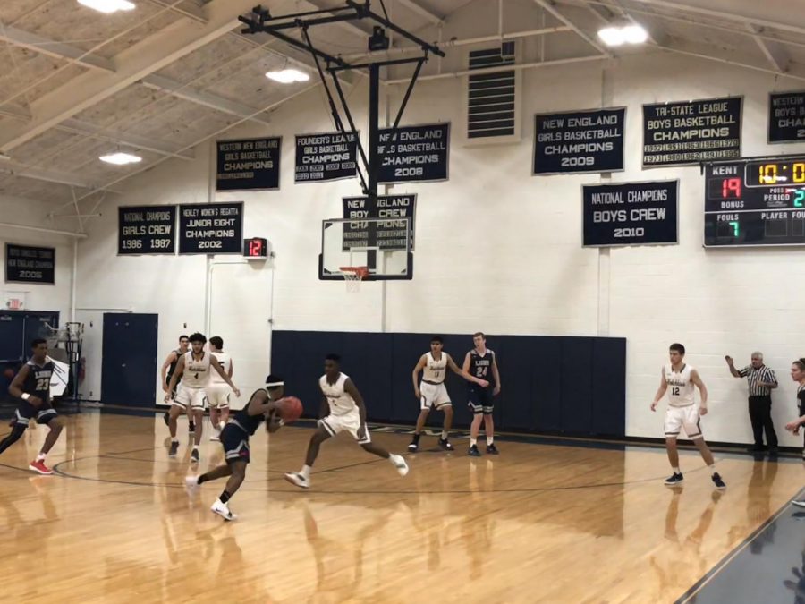 Boys basketball battles Hotchkiss