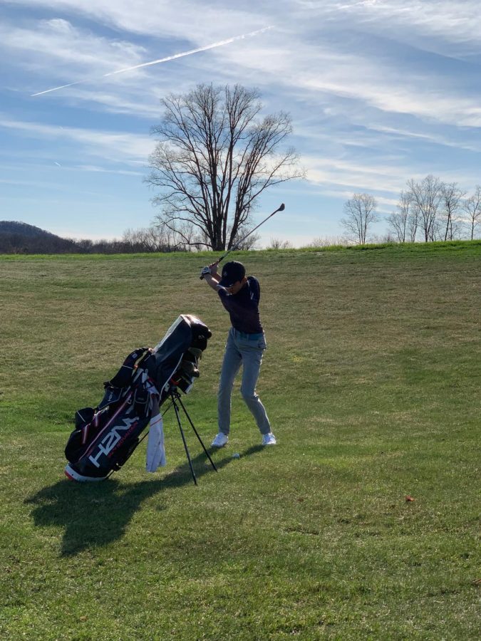 Varsity Golf Competes Against Canterbury and Millbrook