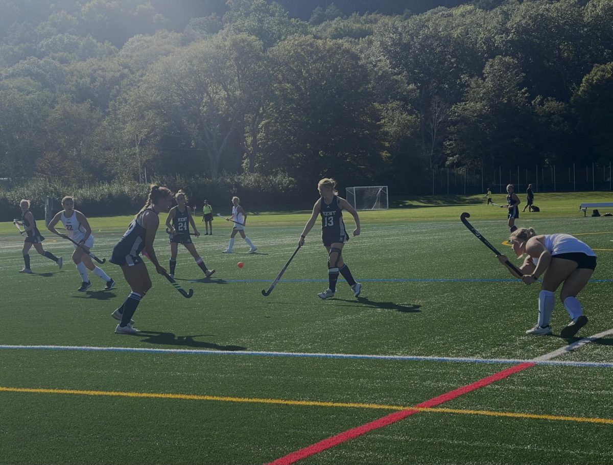 Varsity Field Hockey Beats Frederick Gunn